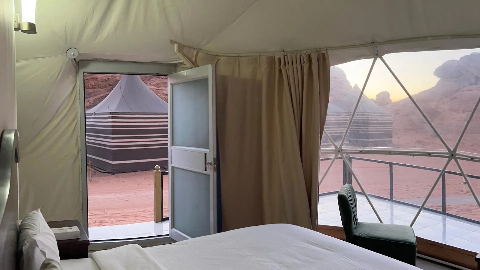Moon Rum Camp Aqaba 0*,